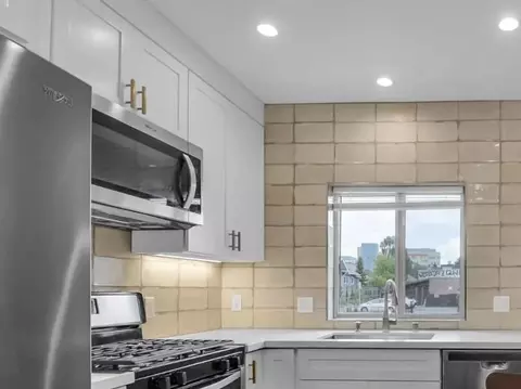 Kitchen - Th St, Oakland, CA 94609 photo 3 of 5