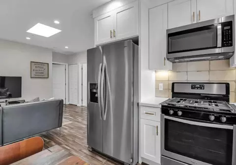 Kitchen - Th St, Oakland, CA 94609 photo 4 of 5