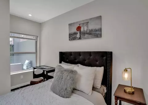 Bedroom - Th St, Oakland, CA 94609 photo 3 of 4