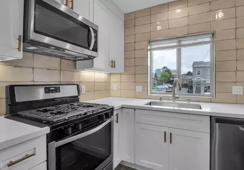 Kitchen - Th St, Oakland, CA 94609 photo 1 of 5