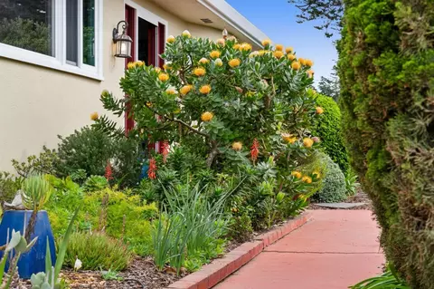 1976 Luzern St, Seaside, CA 93955