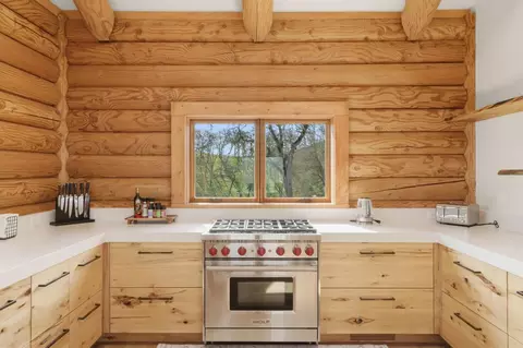 Kitchen - 1525 Headlands Dr, Napa, CA 94558 photo 4 of 8