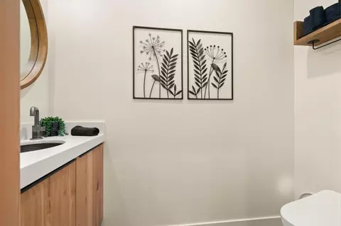 Bath - 1525 Headlands Dr, Napa, CA 94558 photo 5 of 8