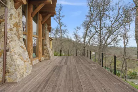 Exterior - 1525 Headlands Dr, Napa, CA 94558 photo 9 of 19
