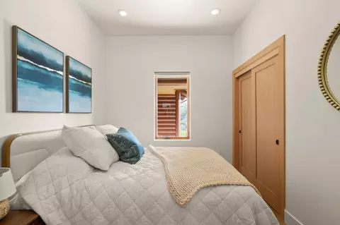 Bedroom - 1525 Headlands Dr, Napa, CA 94558 photo 5 of 9