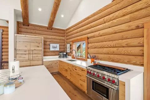 Kitchen - 1525 Headlands Dr, Napa, CA 94558 photo 7 of 8