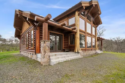 Exterior - 1525 Headlands Dr, Napa, CA 94558 photo 4 of 19