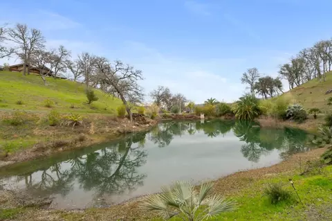 View/Area - 1525 Headlands Dr, Napa, CA 94558 photo 4 of 25