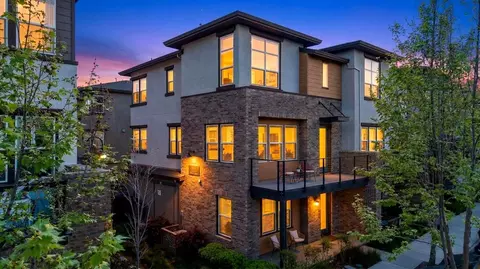 552 Galt Ter 4, Sunnyvale, CA 94085