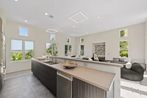 Kitchen - 2698 Greenrock Rd, Milpitas, CA 95035 photo 4 of 5