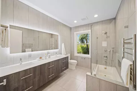 Bath - 2698 Greenrock Rd, Milpitas, CA 95035 photo 7 of 8