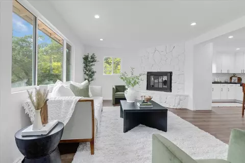 Living - 7183 Tustin Rd, Salinas, CA 93907 photo 1 of 3