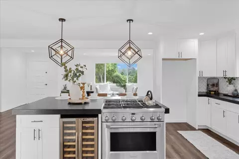 Kitchen - 7183 Tustin Rd, Salinas, CA 93907 photo 3 of 4