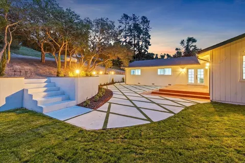 Exterior - 7183 Tustin Rd, Salinas, CA 93907 photo 7 of 13