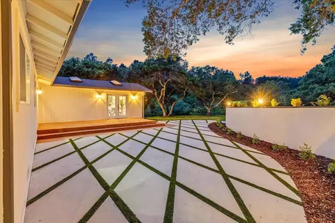 Exterior - 7183 Tustin Rd, Salinas, CA 93907 photo 6 of 13