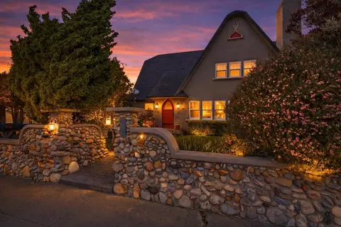 410 Pine Ave, Pacific Grove, CA 93950