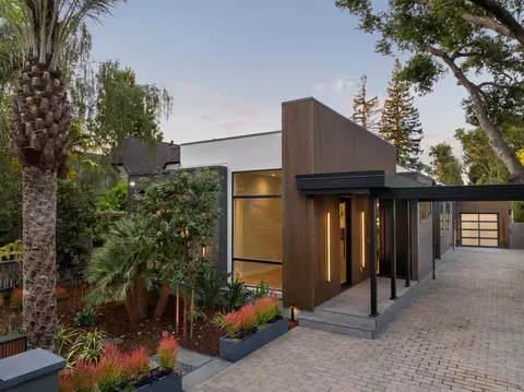 1027 Waverley St, Palo Alto, CA 94301