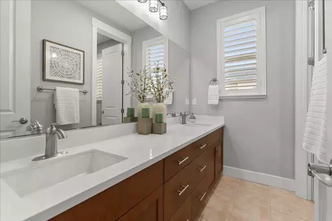 Bath - 1448 Freeman Ln, Pleasanton, CA 94566 photo 5 of 6