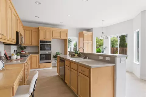 Kitchen - 9358 Lone Deer Way, Gilroy, CA 95020 photo 2 of 3