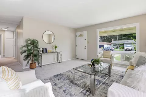 Living - 1024 Rio Vista Dr, Pacifica, CA 94044 photo 4 of 4