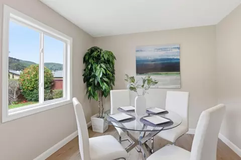 Dining - 1024 Rio Vista Dr, Pacifica, CA 94044 photo 2 of 4