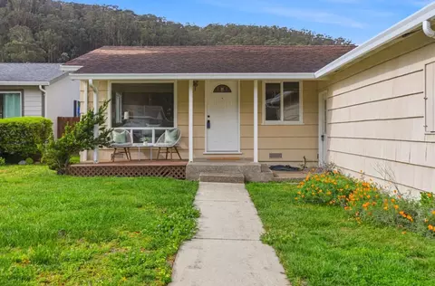 Exterior - 1024 Rio Vista Dr, Pacifica, CA 94044 photo 5 of 11