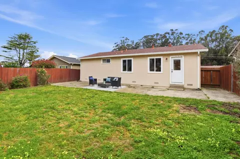 Exterior - 1024 Rio Vista Dr, Pacifica, CA 94044 photo 8 of 11