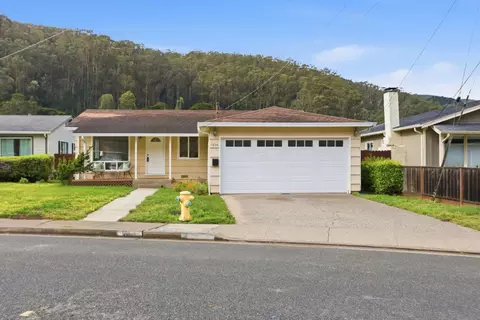 Exterior - 1024 Rio Vista Dr, Pacifica, CA 94044 photo 2 of 11
