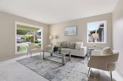 Living - 1024 Rio Vista Dr, Pacifica, CA 94044 photo 2 of 4