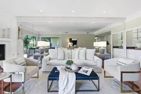 1280 Sharon Park Dr 27, Menlo Park, CA 94025