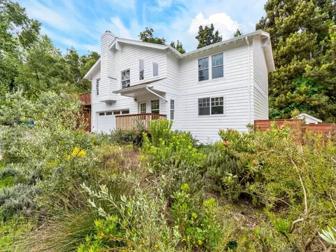 888 Bonita Dr, Aptos, CA 95003
