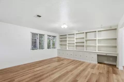 Living - 357 S 16th St, San Jose, CA 95112 photo 6 of 6