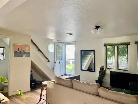Entry Way - 357 S 16th St, San Jose, CA 95112 photo 4 of 4