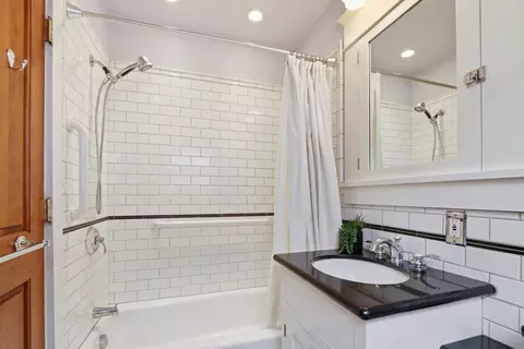 Bath - 357 S 16th St, San Jose, CA 95112 photo 4 of 7