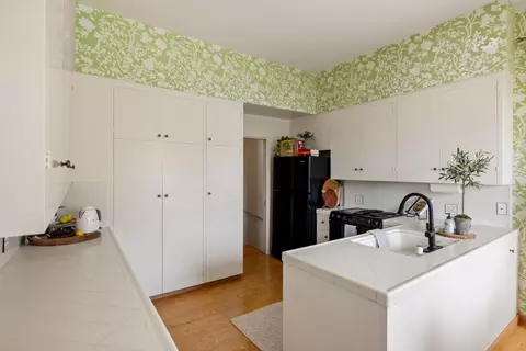 Kitchen - 13538 Paseo Terrano, Salinas, CA 93908 photo 3 of 4