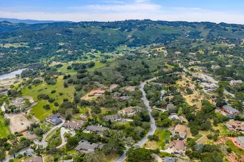 View/Area - 13538 Paseo Terrano, Salinas, CA 93908 photo 4 of 5