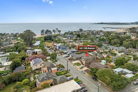 345 15th Ave, Santa Cruz, CA 95062