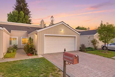 22652 Silver Oak Ln, Cupertino, CA 95014