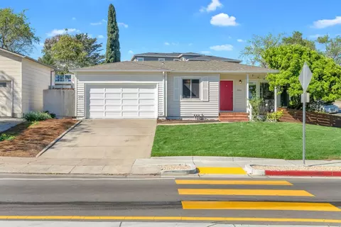 2204 Roosevelt Ave, Redwood City, CA 94061