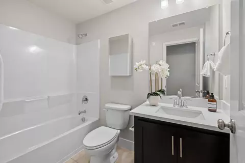 Bath - 236 Market St, Milpitas, CA 95035 photo 3 of 5