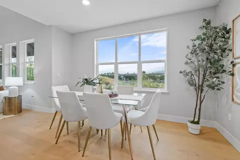 Dining - 236 Market St, Milpitas, CA 95035 photo 1 of 3