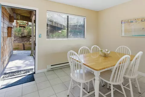 Dining - 101 Shell Dr #112, Watsonville, CA 95076 photo 2 of 4
