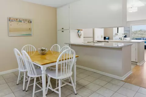 Dining - 101 Shell Dr #112, Watsonville, CA 95076 photo 1 of 4