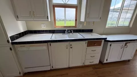 Kitchen - 8340 Mcclure Ave, Gerber, CA 96035 photo 1 of 1