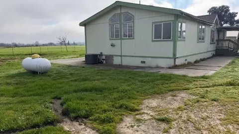 Exterior - 8340 Mcclure Ave, Gerber, CA 96035 photo 8 of 13