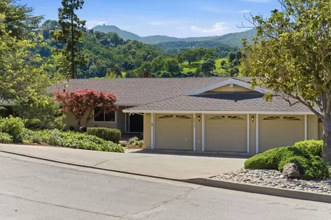 6915 Castlerock Dr, San Jose, CA 95120