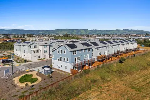 417 Annie Dr, Watsonville, CA 95076
