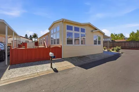 500 W 10th St 119, Gilroy, CA 95020