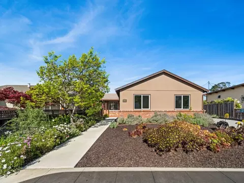 345 Laurel St, San Carlos, CA 94070