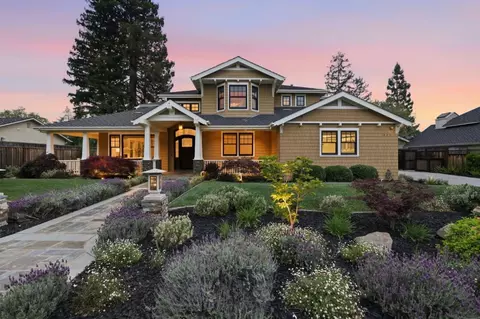 633 Giralda Dr, Los Altos, CA 94024